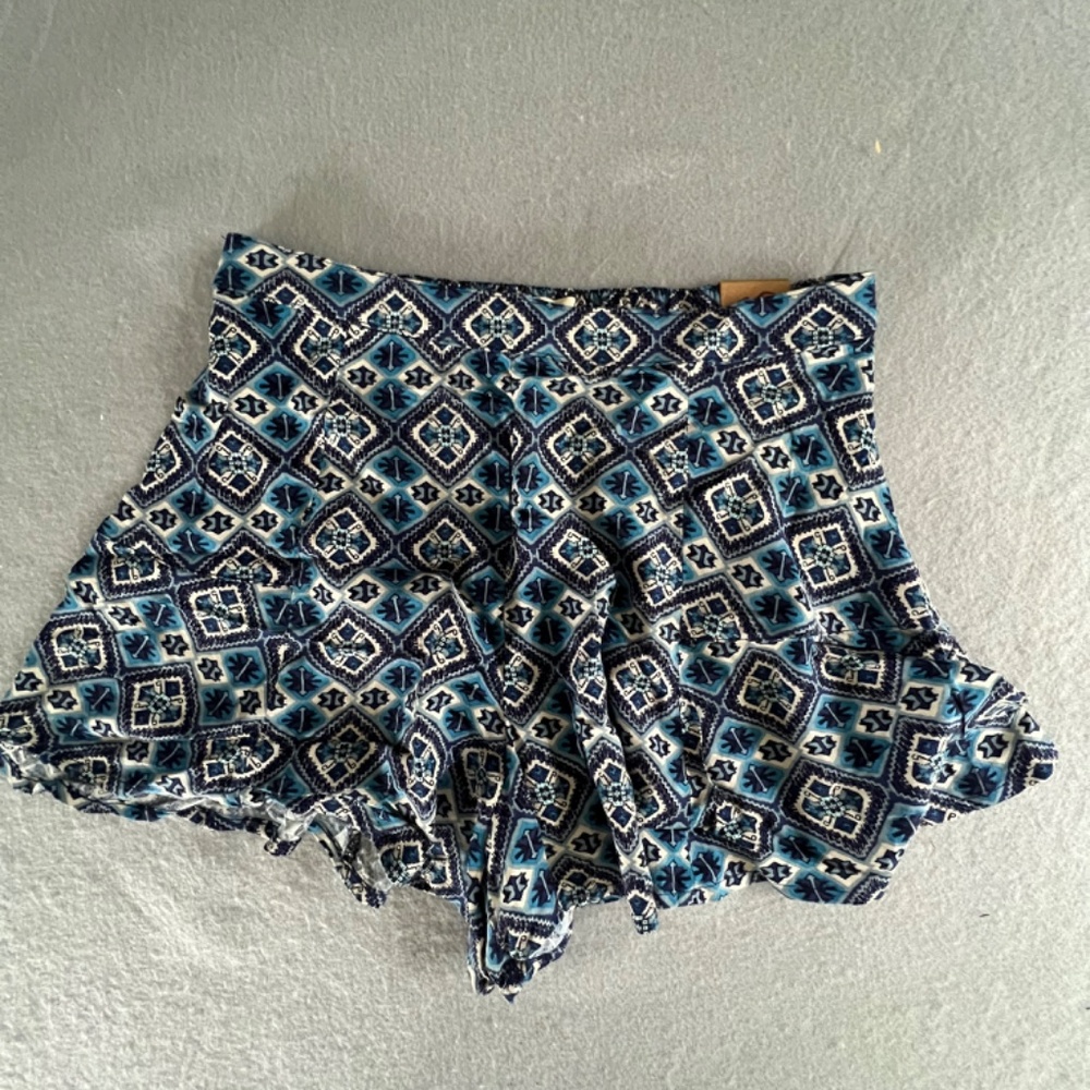Hollister shorts NWT